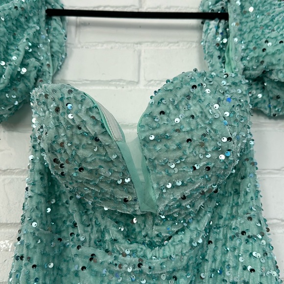 NWOT Seagreen Sequins Sweetheart Gown - Picture 5 of 8